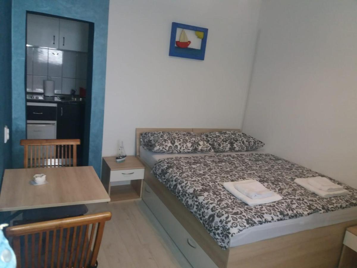 Apartment Ruzica -stobrec, Near *