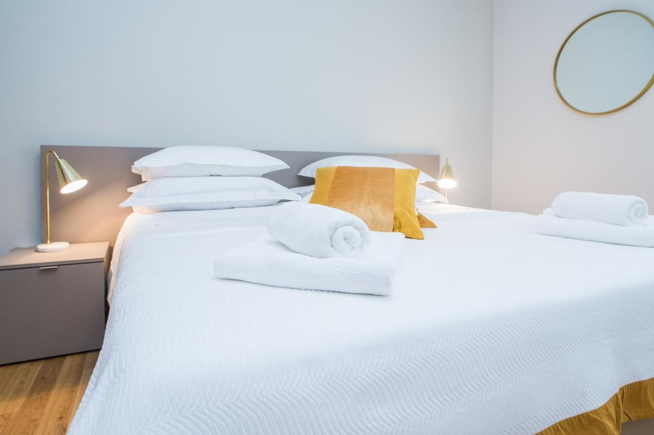 Apartman Franco's Spacious - Great Location