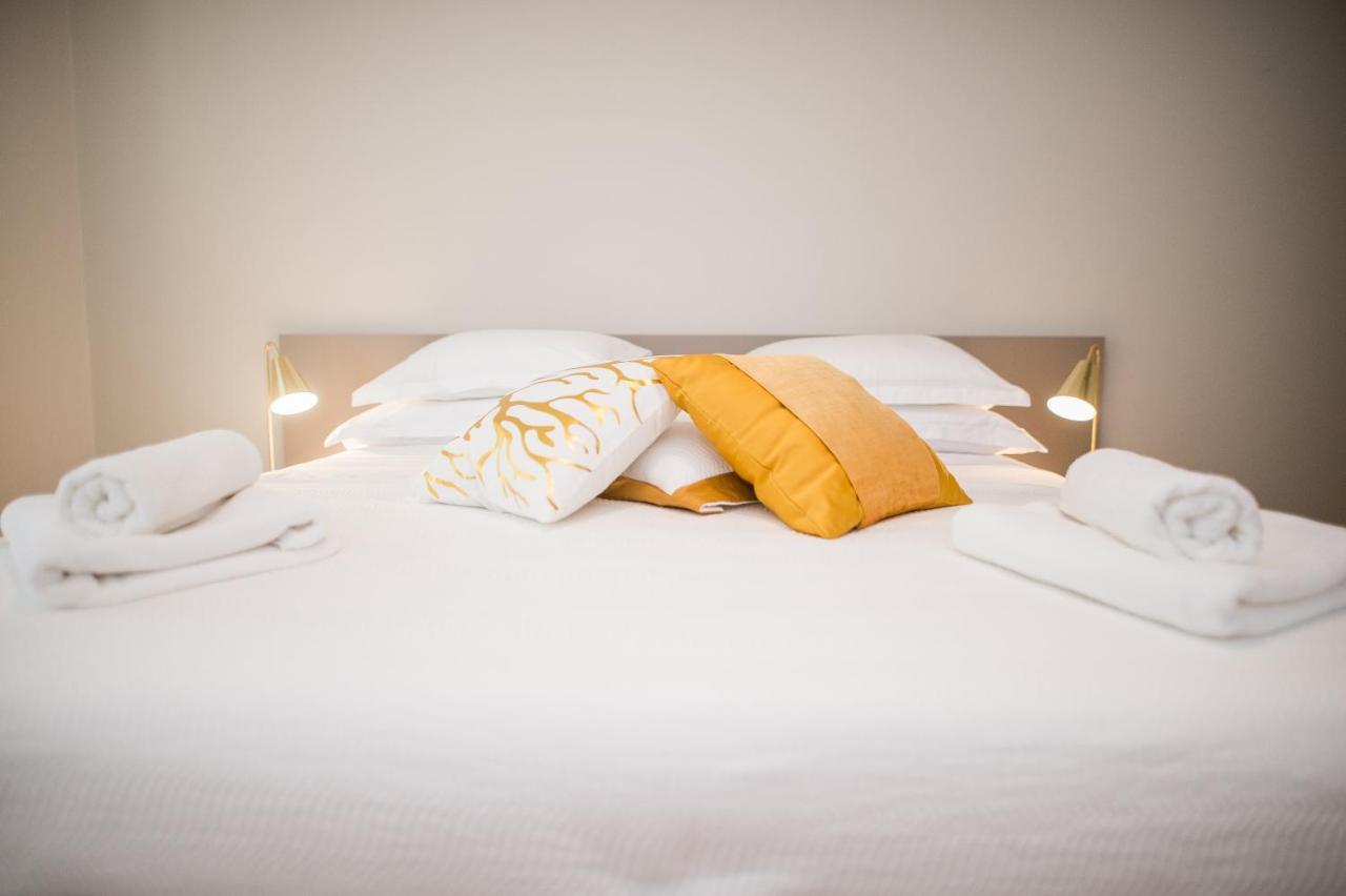 Apartman Franco's Spacious - Great Location *