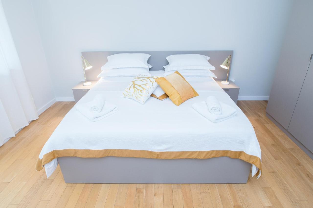 Franco's Spacious - Great Location * Split