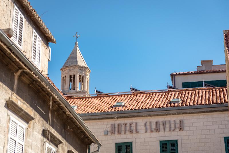 Temple Luxury & 4*