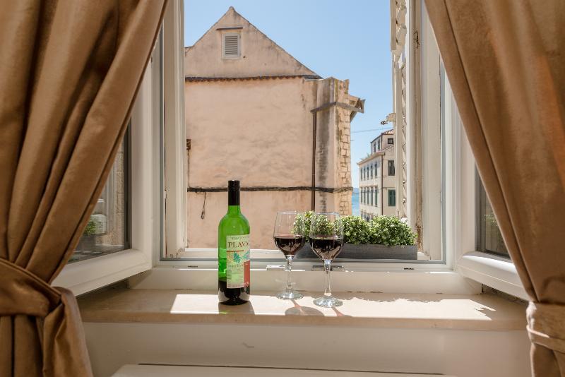Temple Luxury & Guest house Split
