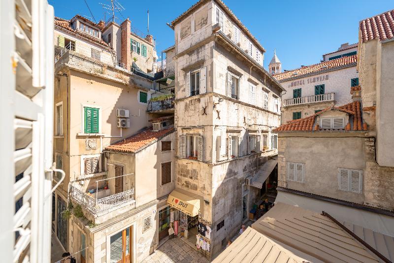 Temple Luxury & Guest house 4*