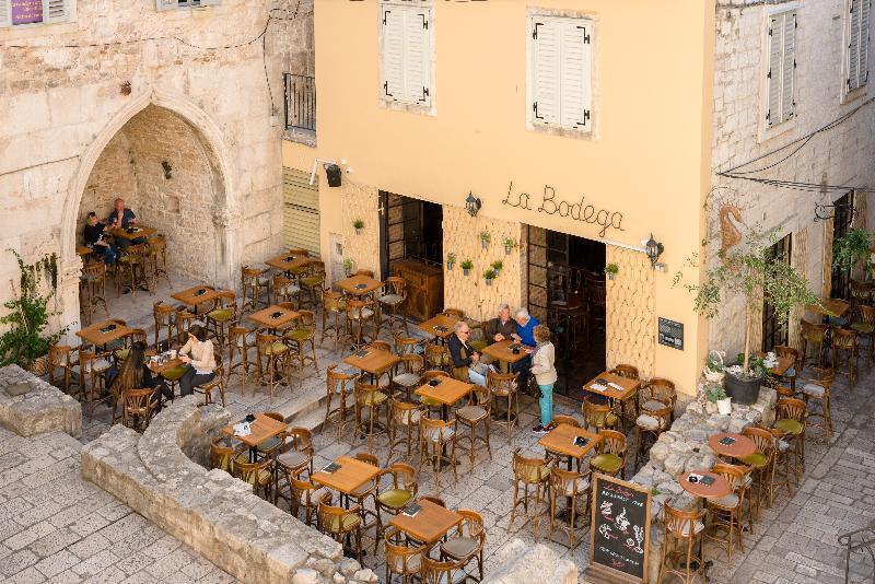 Guest house Temple Luxury & Split