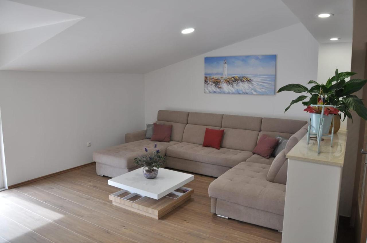 Doni Apartment *