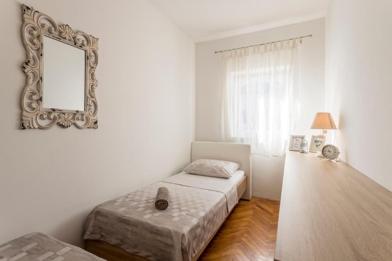 Luxury Apartment Karla