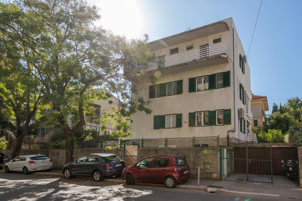 Luxury Apartment Karla Apartamento