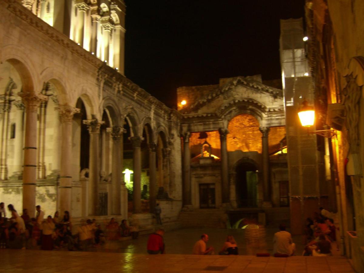 Luxury And Authentic Studio In Split Old Town Gostinjska kuća