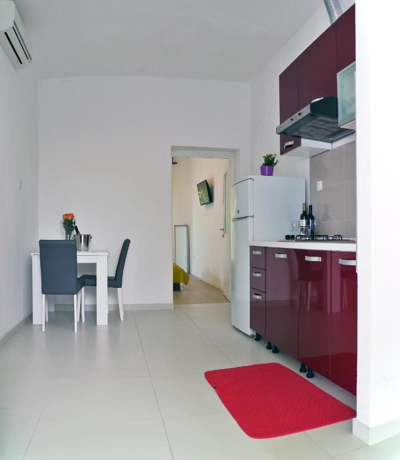Apartment Firule Center *