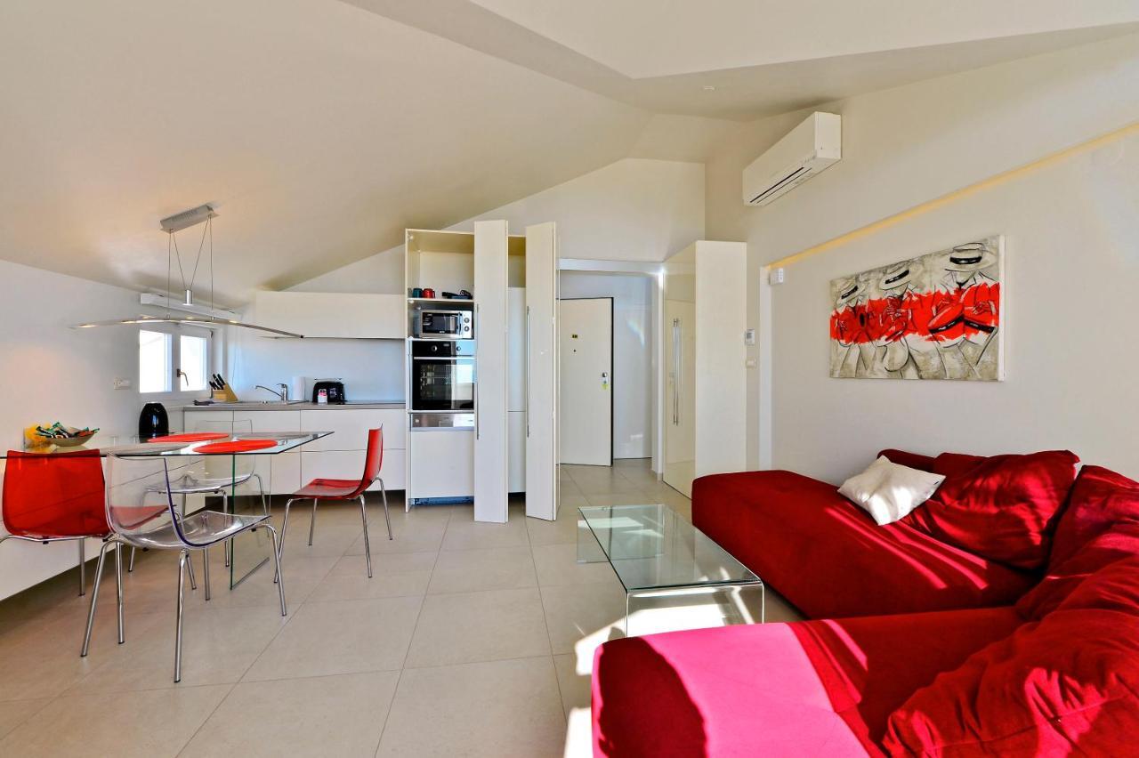 Apartment Palace Lidija *