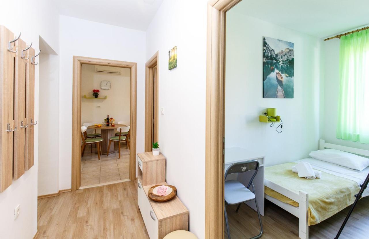 Forest Apartment