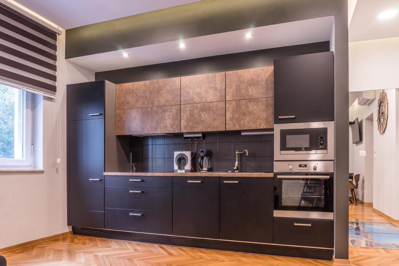 Domina Apartman *