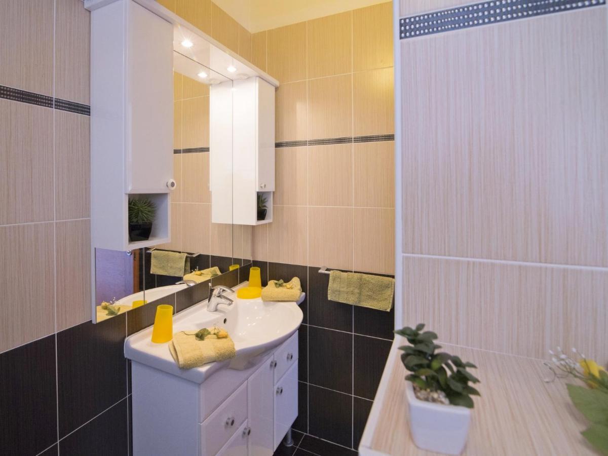 Marli Apartment *