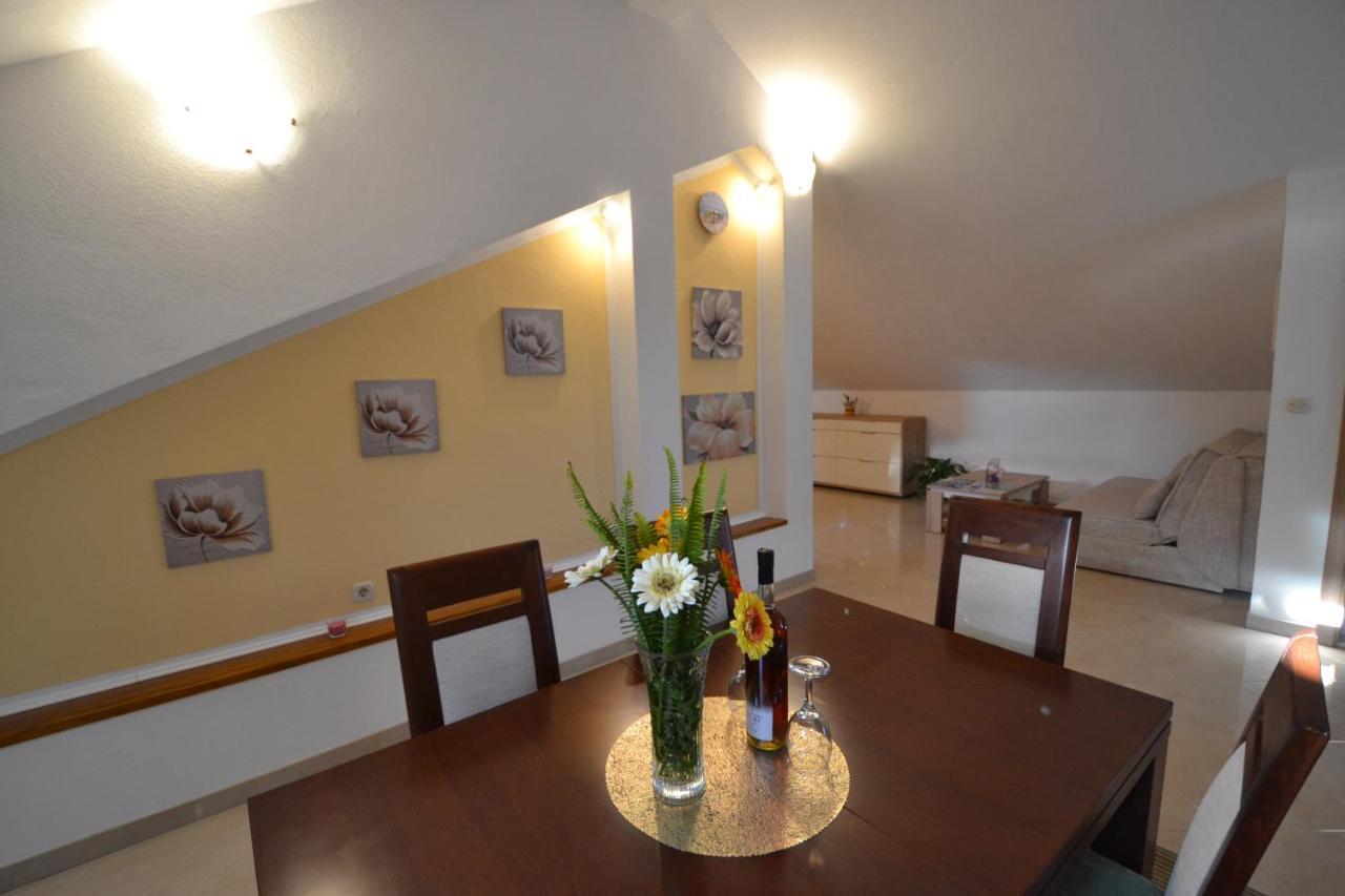 Antonia Nakic -stobrec Apartment