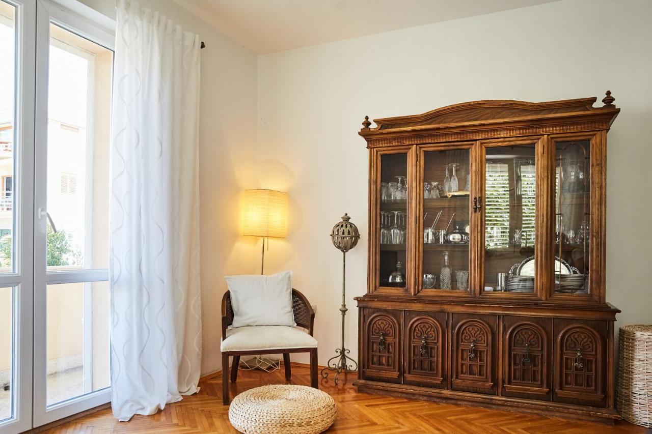 I&m With Private Parking Apartment Split
