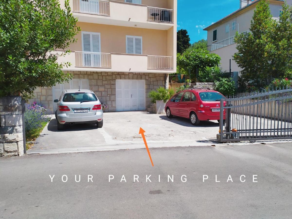 I&m With Private Parking
