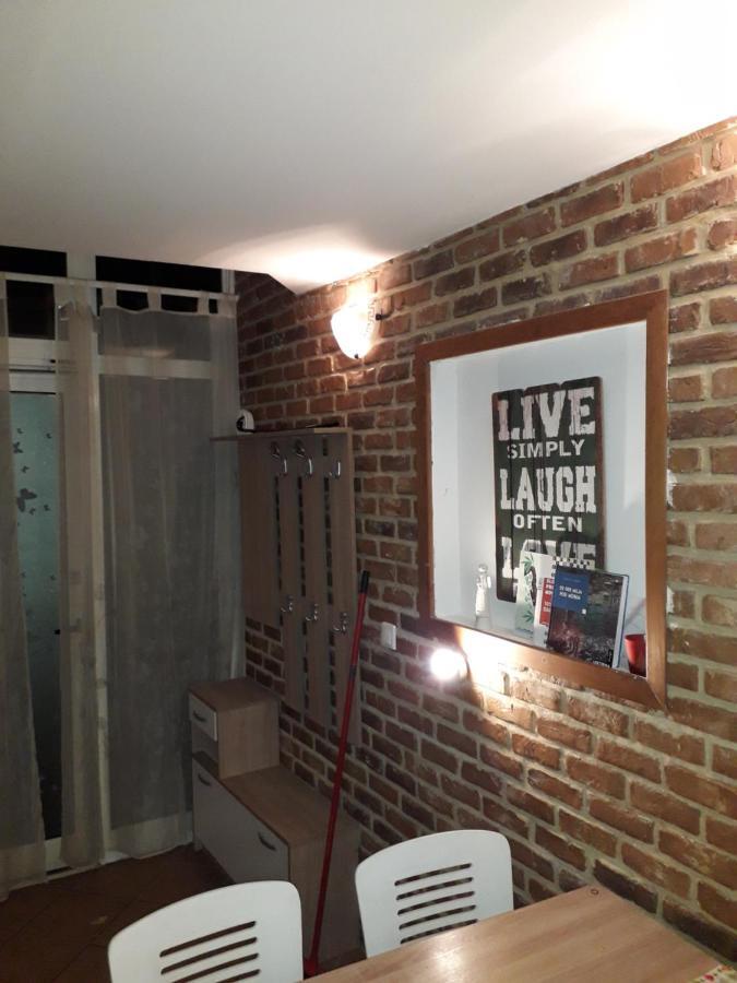 After Eight Apartment Split