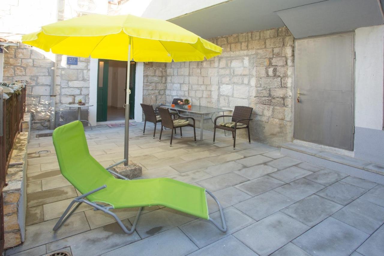 Zdrav - With Big Terrace Split