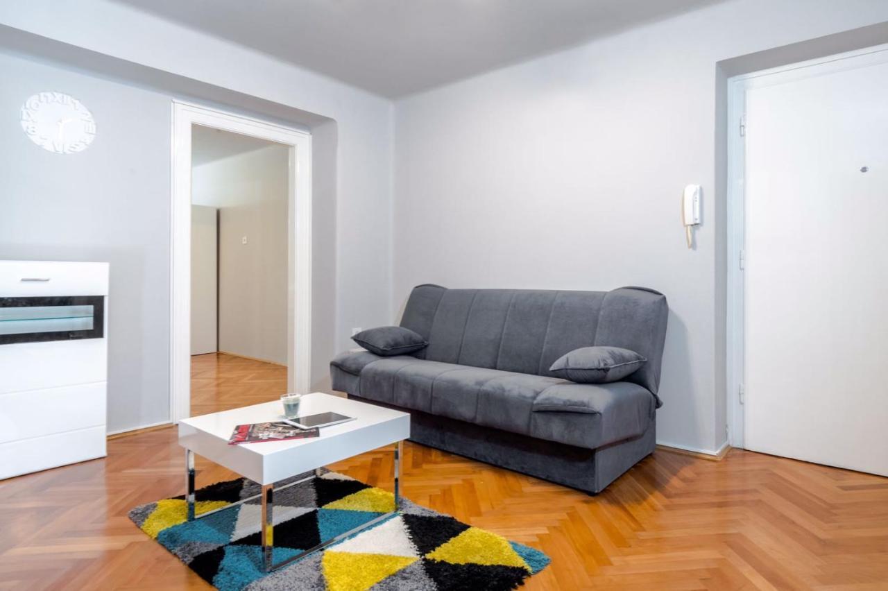 Klarina Apartamento *