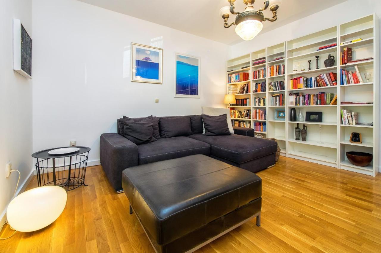 Minimalist Hidden Gem Spacious Flat In Center *