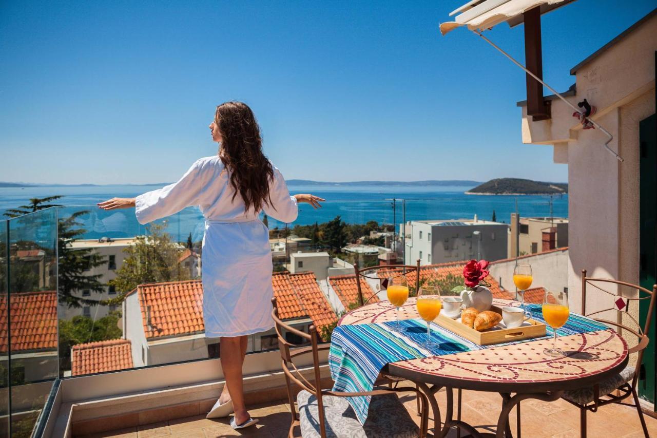 Sun Place * Split