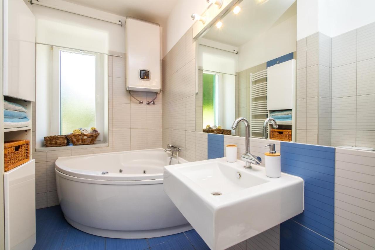 Minimalist Hidden Gem Spacious Flat In Center *