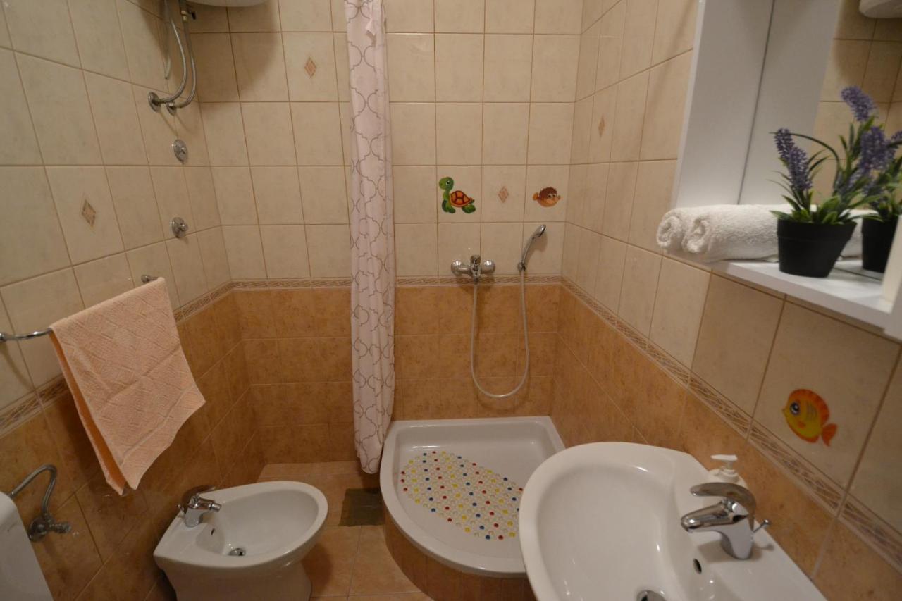 Apartment Antonia Nakic -stobrec Split