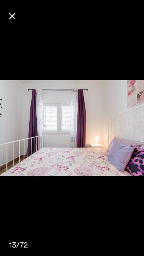 Studio Apartmant Leona With Parking Place Apartment