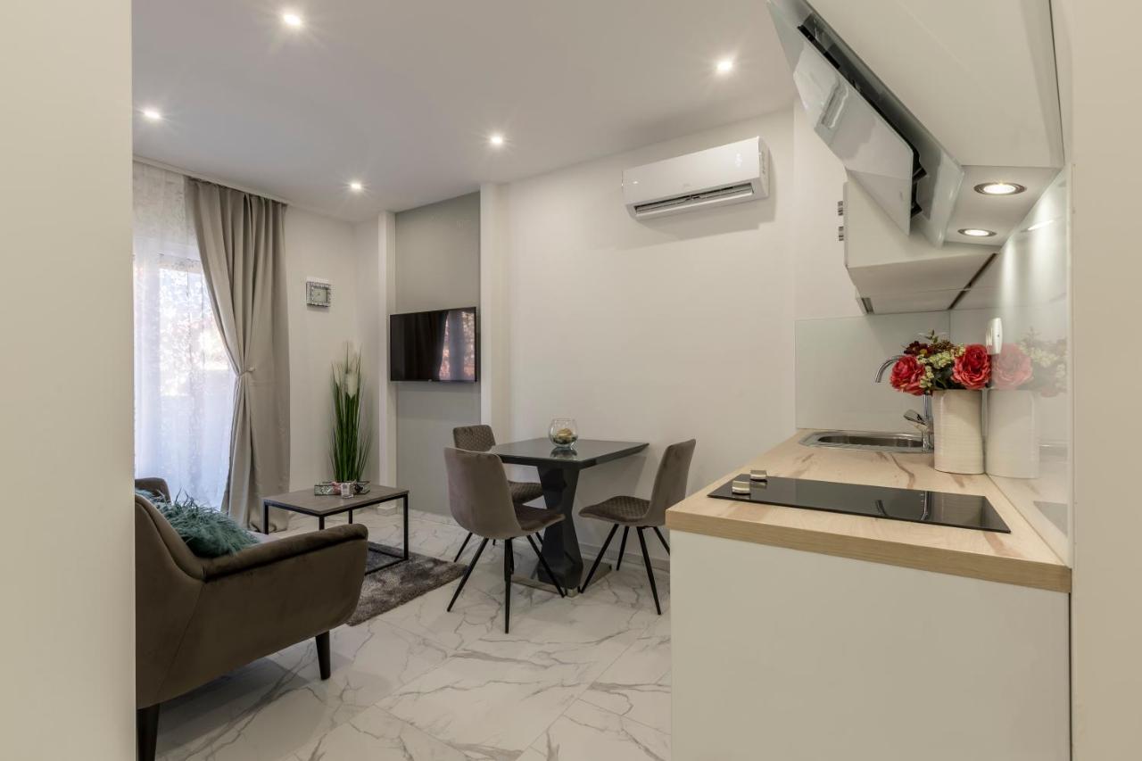 Stobrec Apartment *