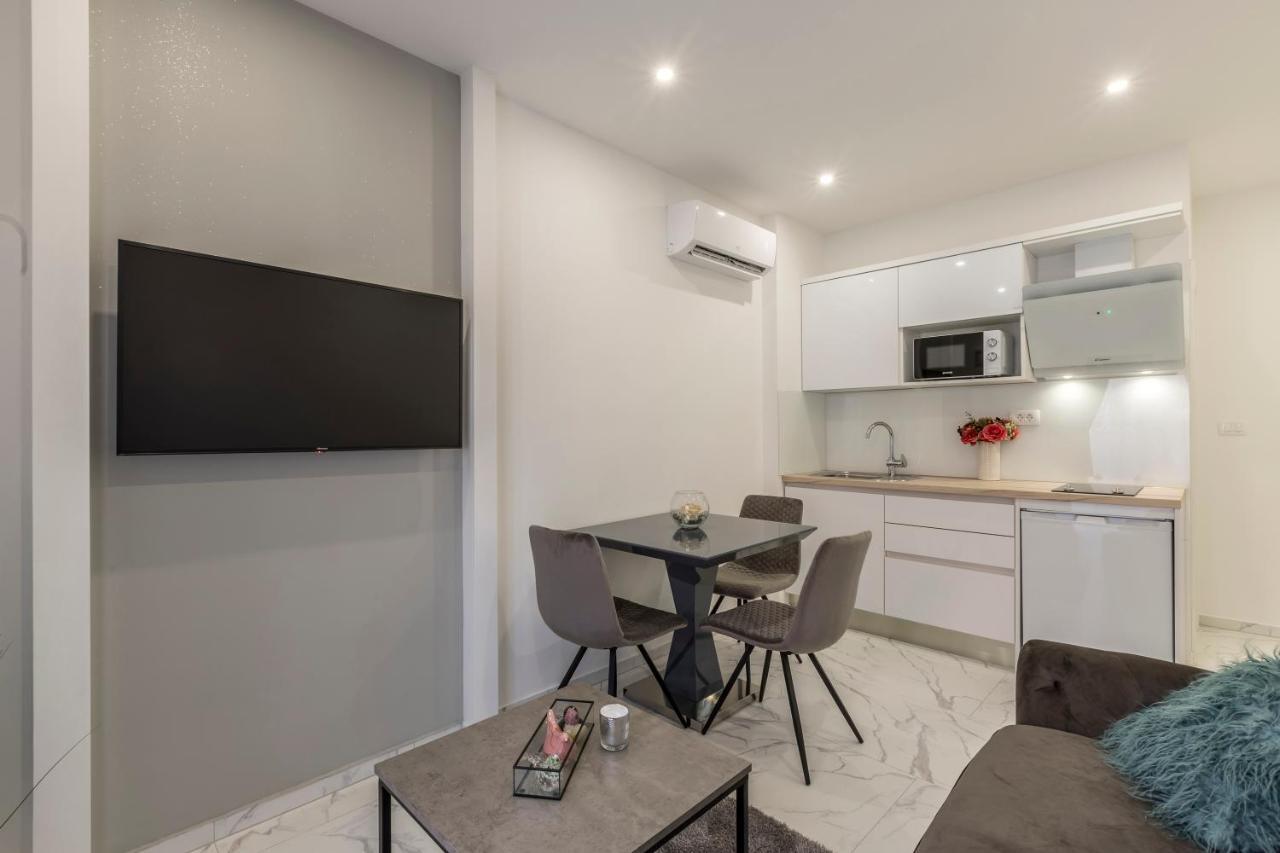 Stobrec Apartment *