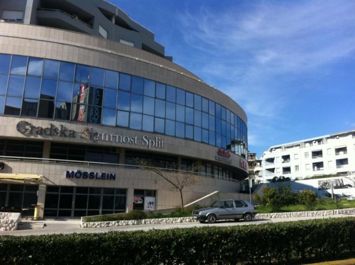 Apartment Karlo Near The Beautiful Znjan *