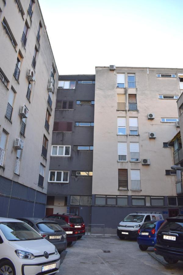 Dominis Apartment