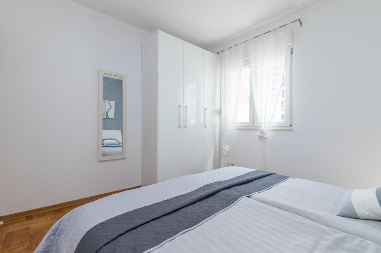 Apartment Mirela Split