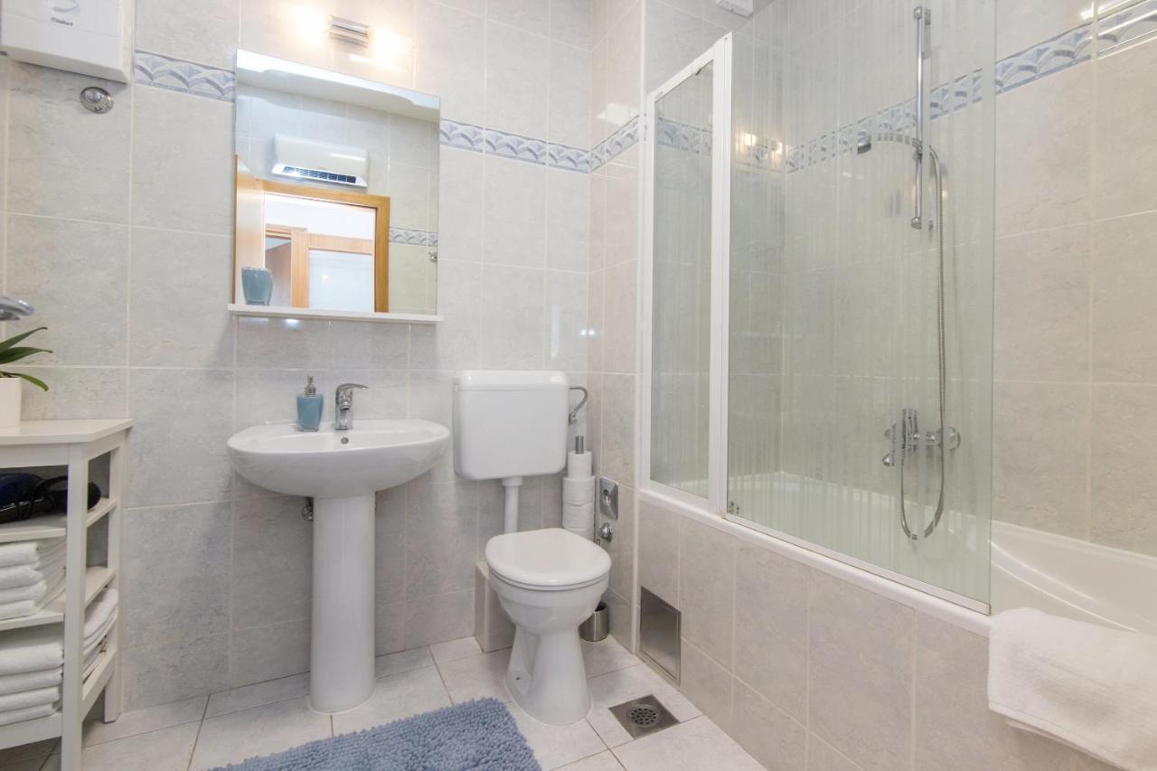 Apartment Mirela