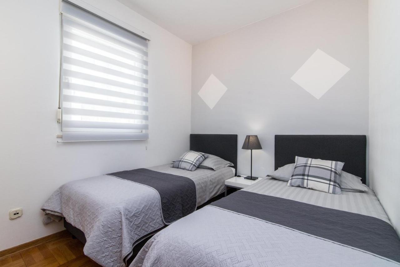 Apartment Apartment Mirela Split
