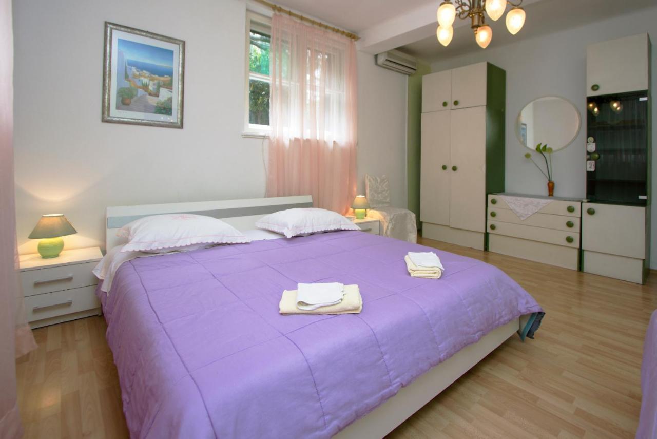 Guest House With Garden - Zuvan 3*