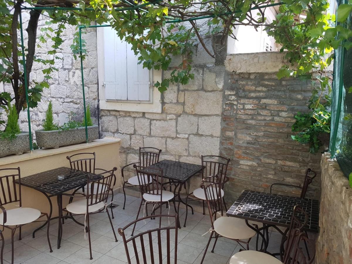 Garden Albergue *