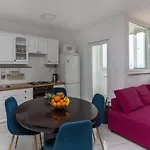 Leilani -Stunning View Apartment Near The Center!