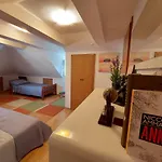 Shoofeet Apartment Split One Step Away From The Main Promenade