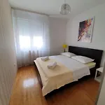 Apartment Tina