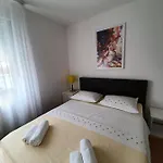 Apartment Tina