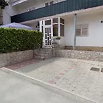Apartment Garden Residence With Private Parking