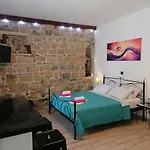 Apartment Central 1