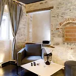 Palace Luxury Room