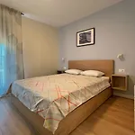 Luxe 4Br Apartment Split