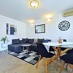 Apartments Doris