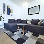 Apartments Doris