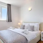 Adriatic Queen Residence
