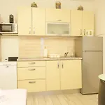 Bliss Apartments With Free Parking