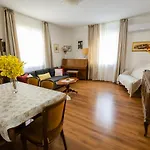 Central Garden View Home